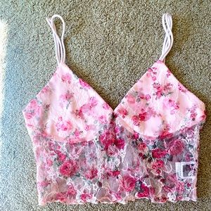 Super cute delicate laced top from shein!